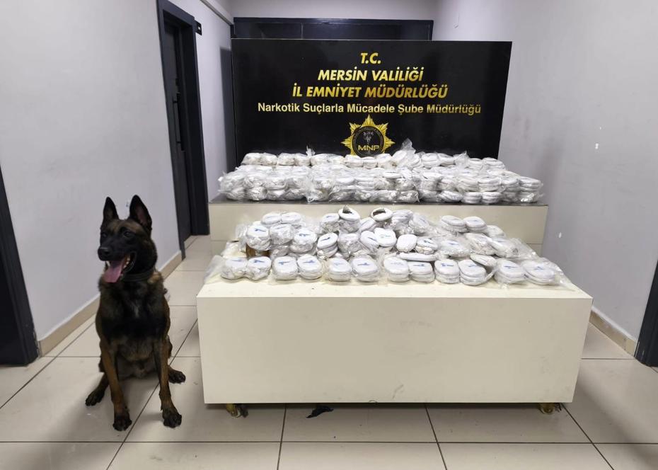 Mersin Limanı’nda Uluslararası Narkotik Operasyonu: 13 Milyon Liralık Uyuşturucu Ele Geçirildi