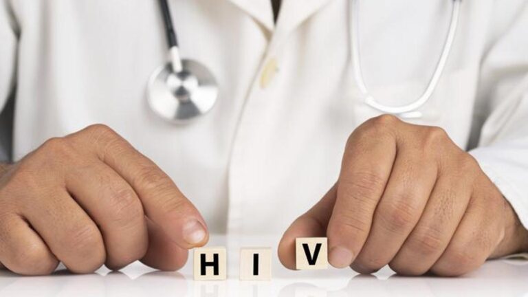 HIV belirtileri nelerdir? HIV nasıl anlanır? Tedavi yöntemleri nelerdir?